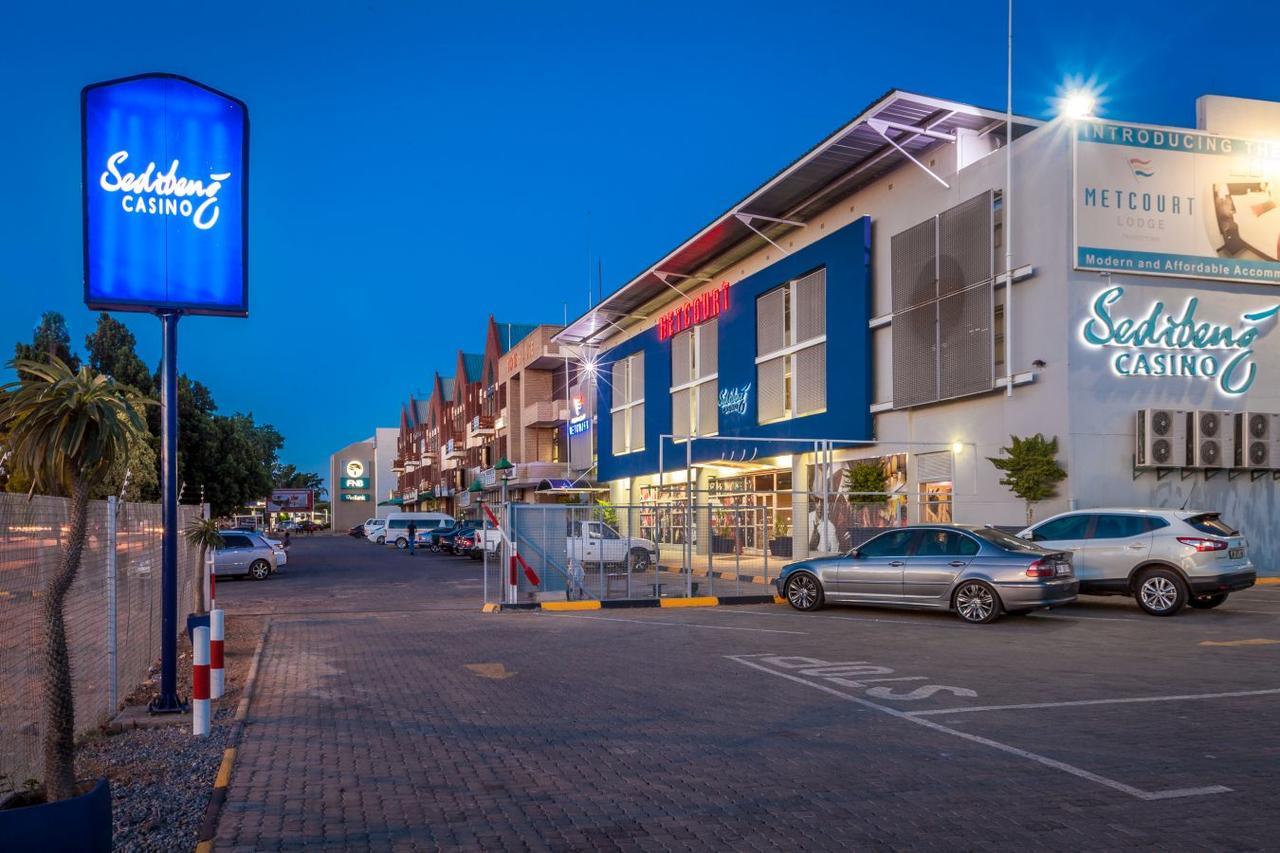 Peermont Metcourt Hotel Φράνσισταουν Εξωτερικό φωτογραφία