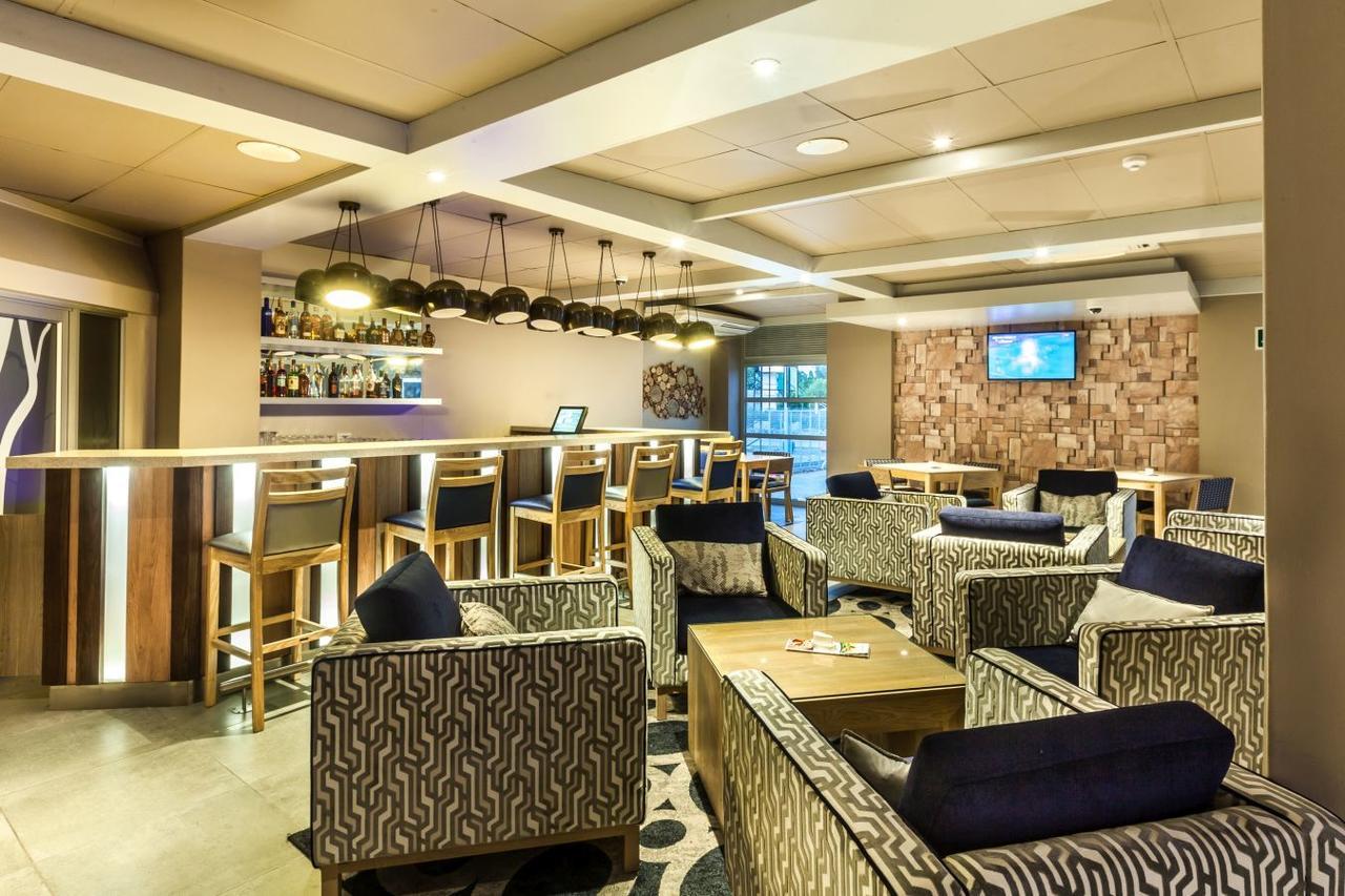 Peermont Metcourt Hotel Φράνσισταουν Εξωτερικό φωτογραφία