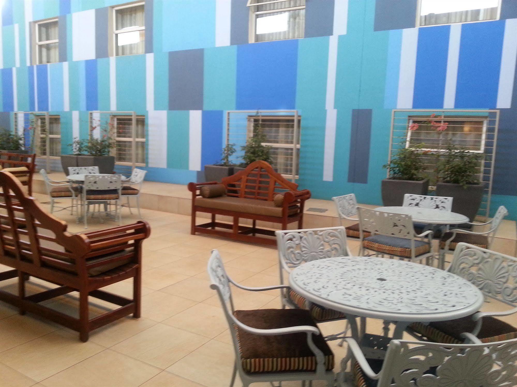 Peermont Metcourt Hotel Φράνσισταουν Εξωτερικό φωτογραφία
