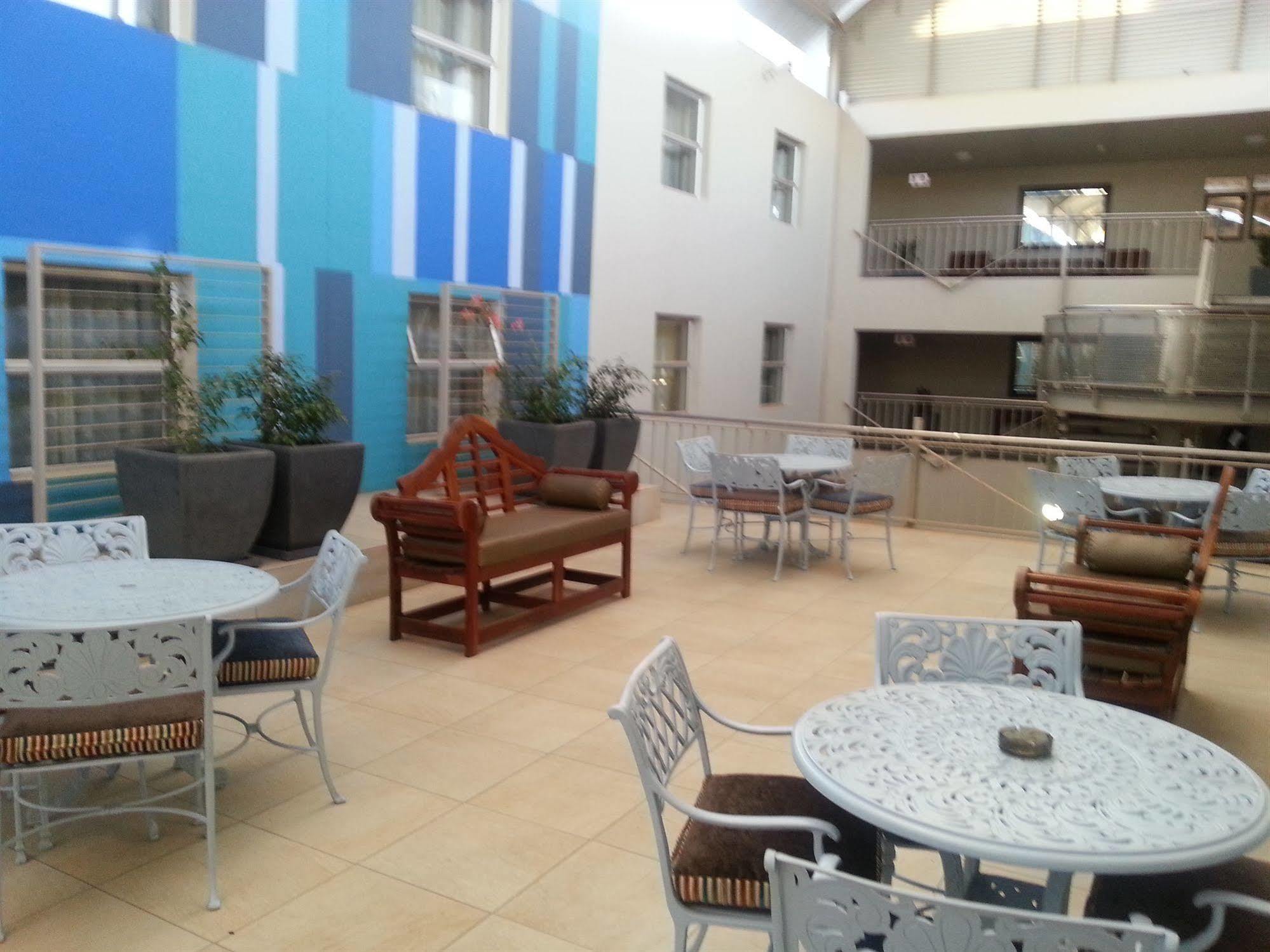 Peermont Metcourt Hotel Φράνσισταουν Εξωτερικό φωτογραφία
