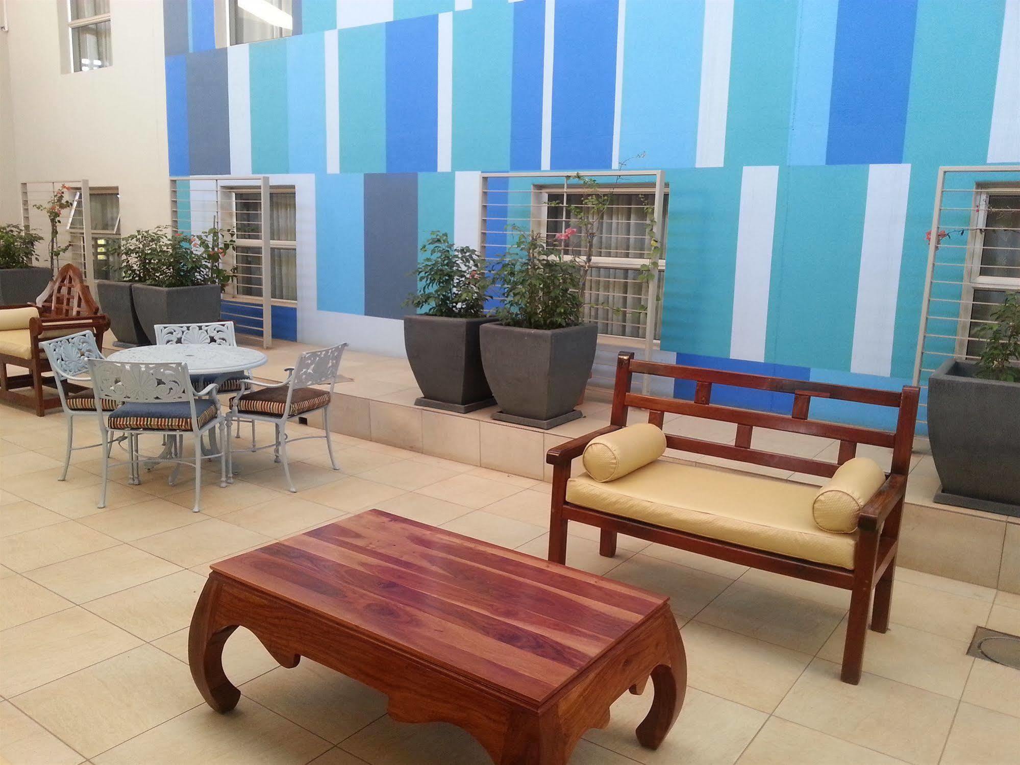 Peermont Metcourt Hotel Φράνσισταουν Εξωτερικό φωτογραφία