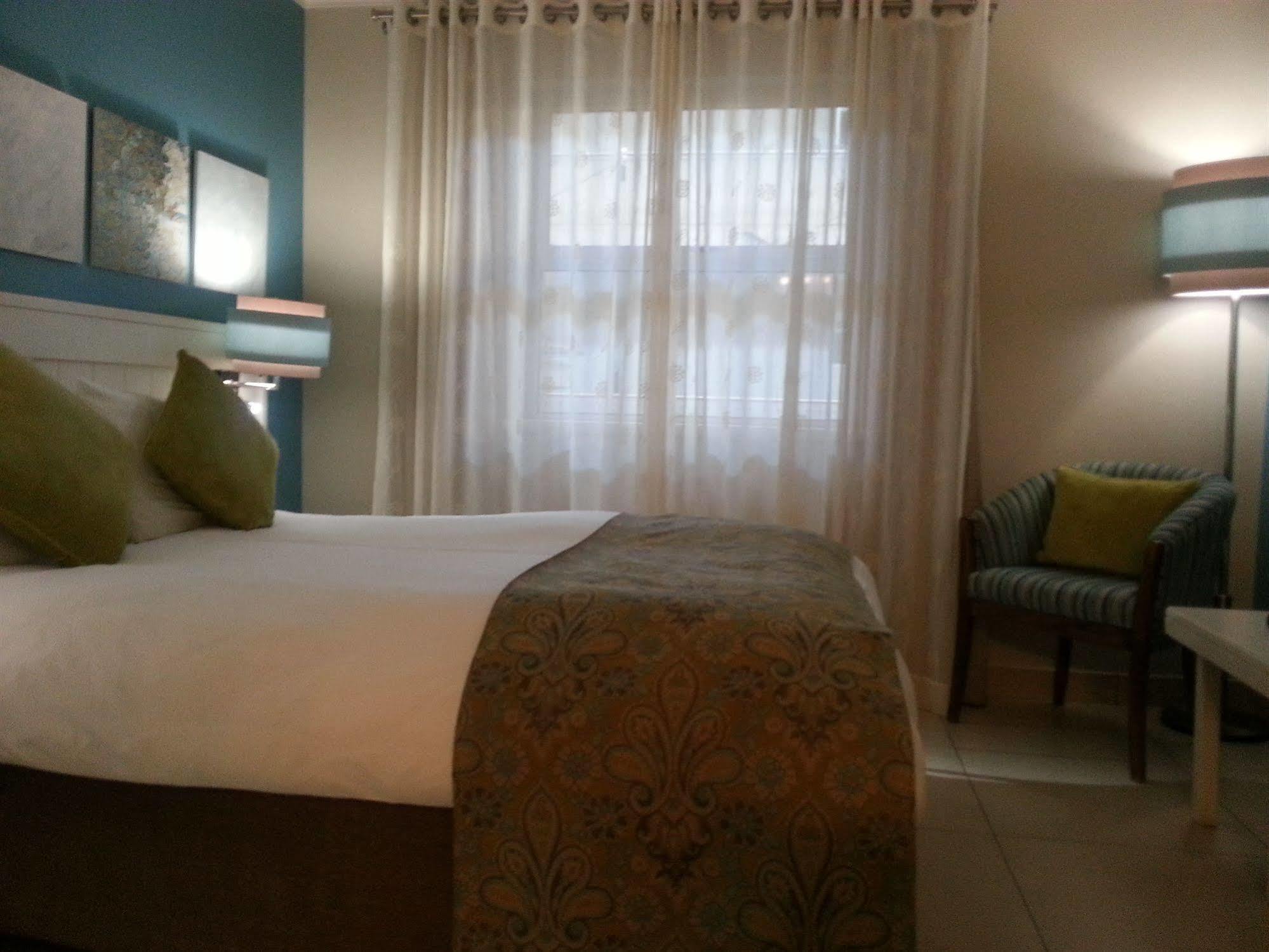 Peermont Metcourt Hotel Φράνσισταουν Εξωτερικό φωτογραφία